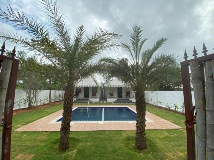 16 Bedouin Hotel Hosūr Buitenkant foto